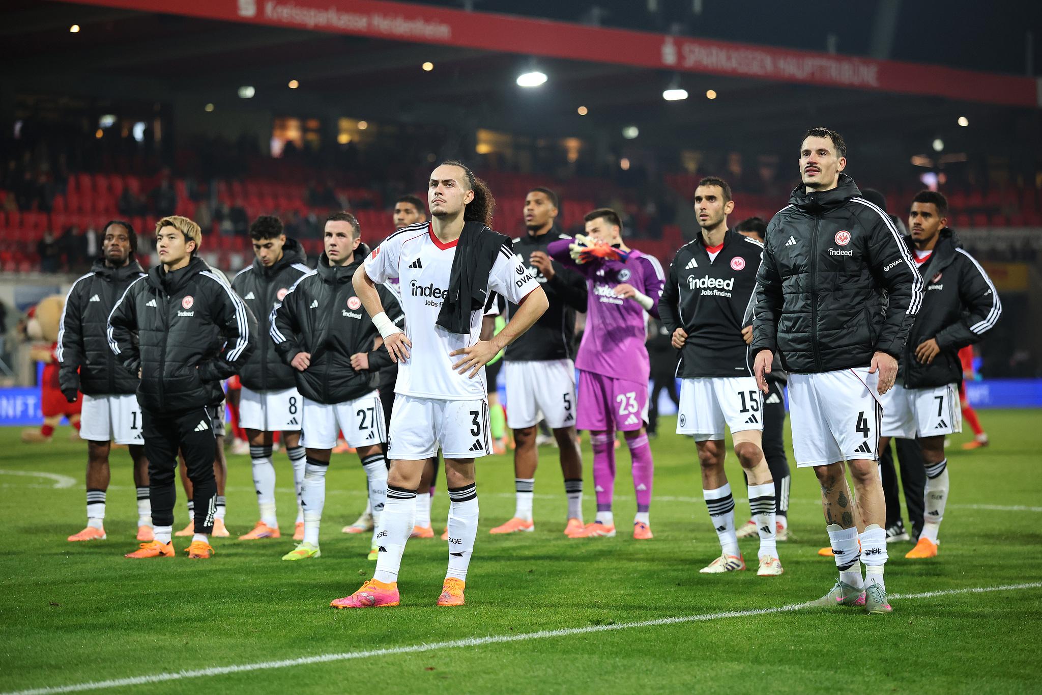 188体育平台-托普穆勒就法兰克福球星埃布努塔利布的伤势给出令人不安的更新